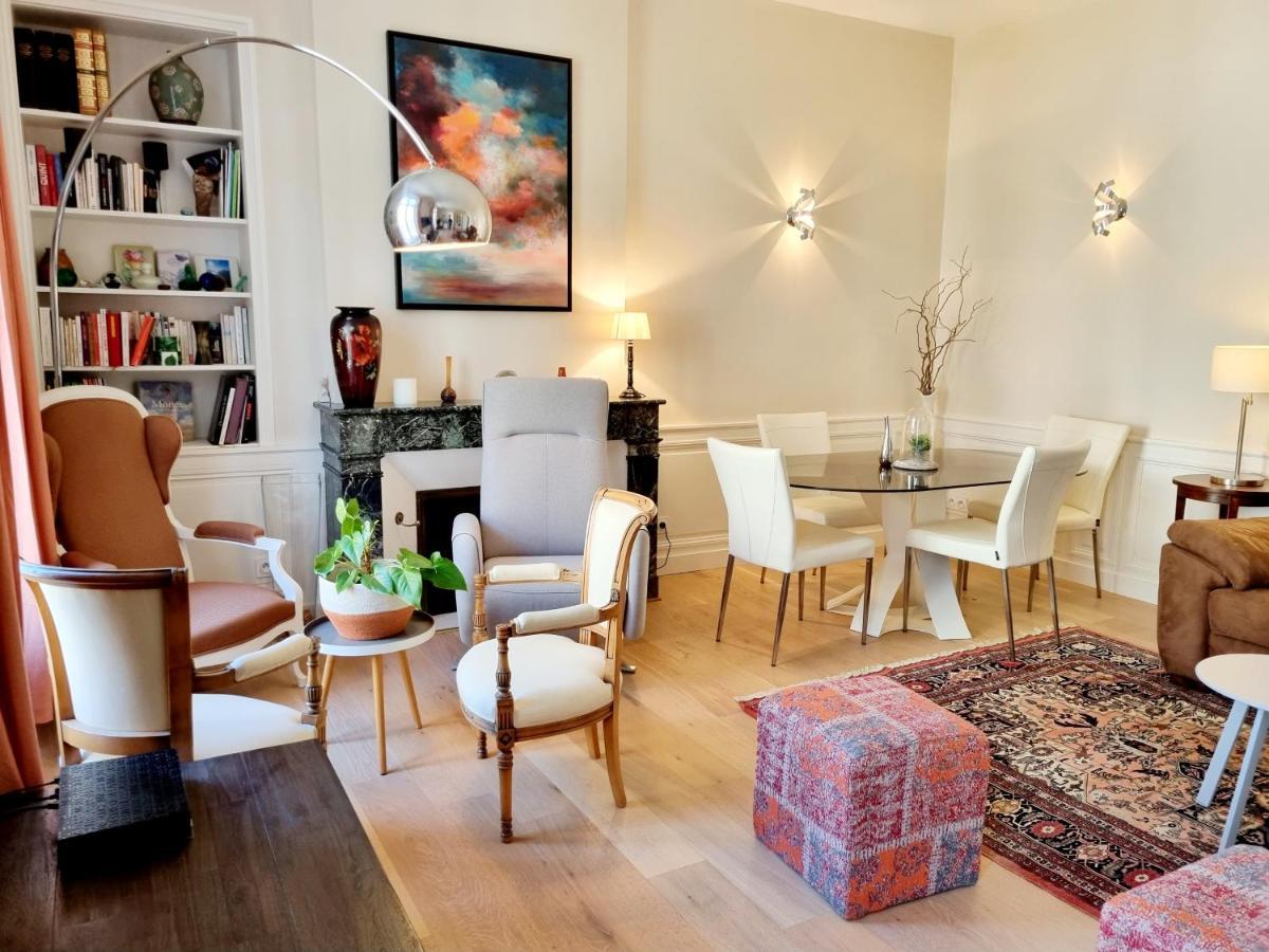Face à l'hôtel de ville grand et lumineux appartement Angoulême Extérieur photo